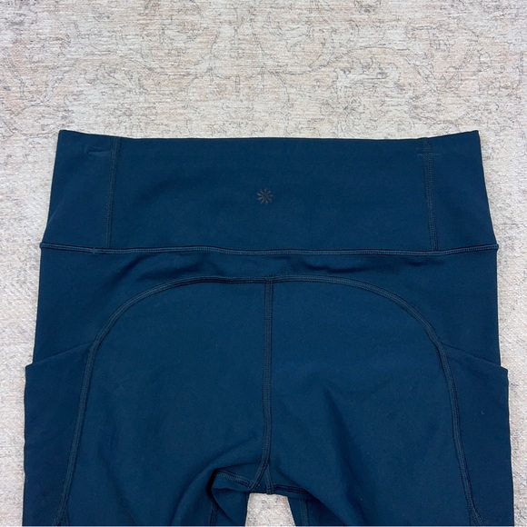 Athleta All In Crop - Picture 3 of 6